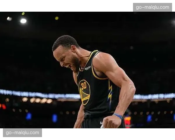 特写：勇士队录像分析师展示如何通过剪辑帮助卢尼准备对手的低位进攻习惯